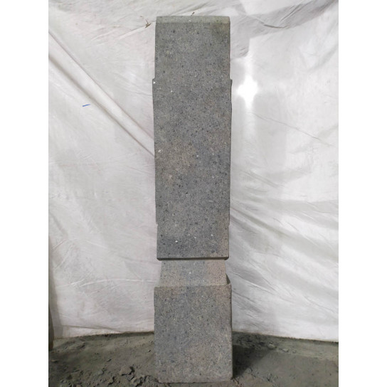 Estatua de piedra volcánica moái rostro alargado 100 cm